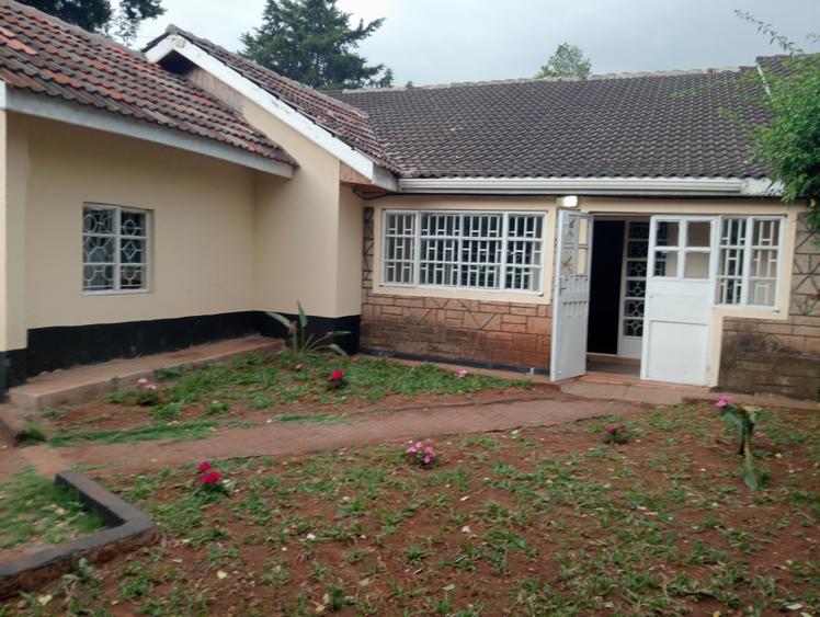 4 Bed House with En Suite at Bomas