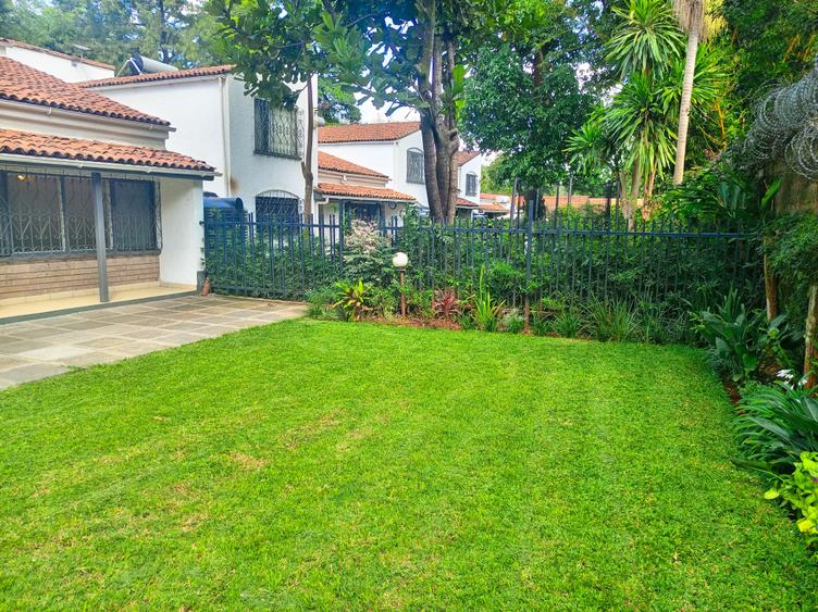 4 Bed Townhouse with En Suite in Muthaiga