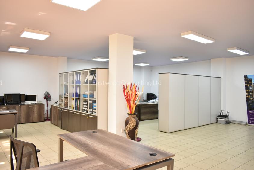 1,400 ft² Office with Service Charge Included at Muthithi Road