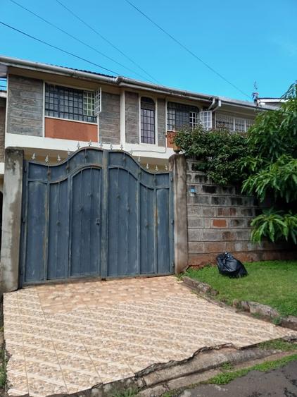 3 Bed Villa with En Suite in Langata