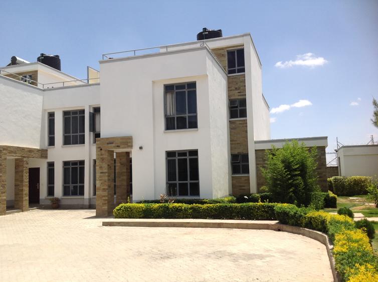 4 Bed Villa with En Suite at Off Katani Road