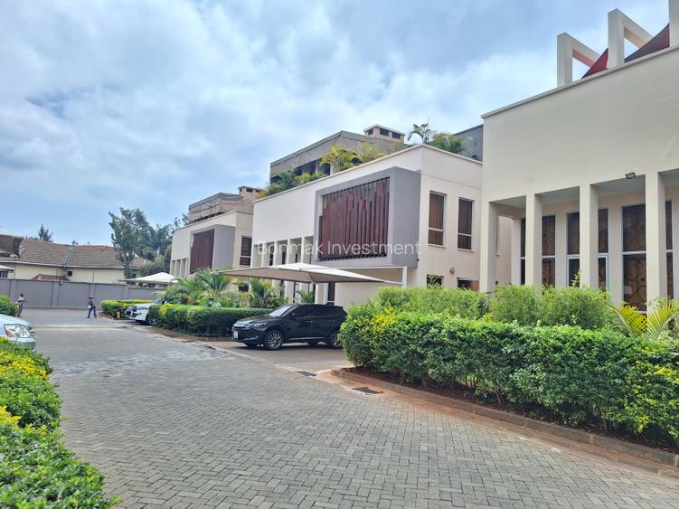 5 Bed Townhouse with En Suite at Muthangari Road