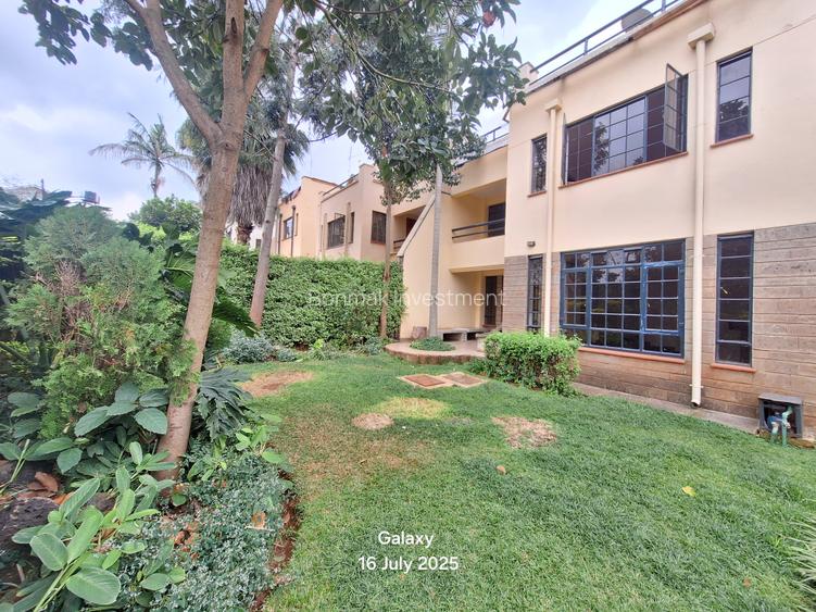 5 Bed Townhouse with En Suite at Convent Drive.
