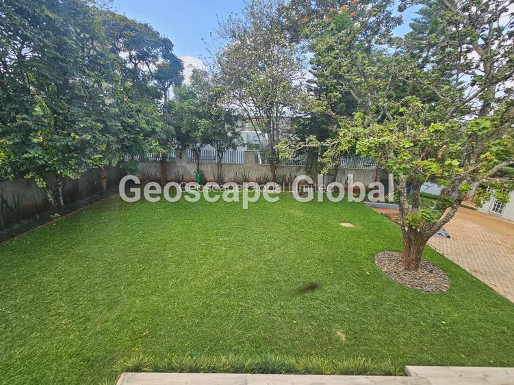 4 Bed House with En Suite in Runda