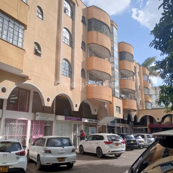 1,200 ft² Commercial Property with Service Charge Included in Parklands