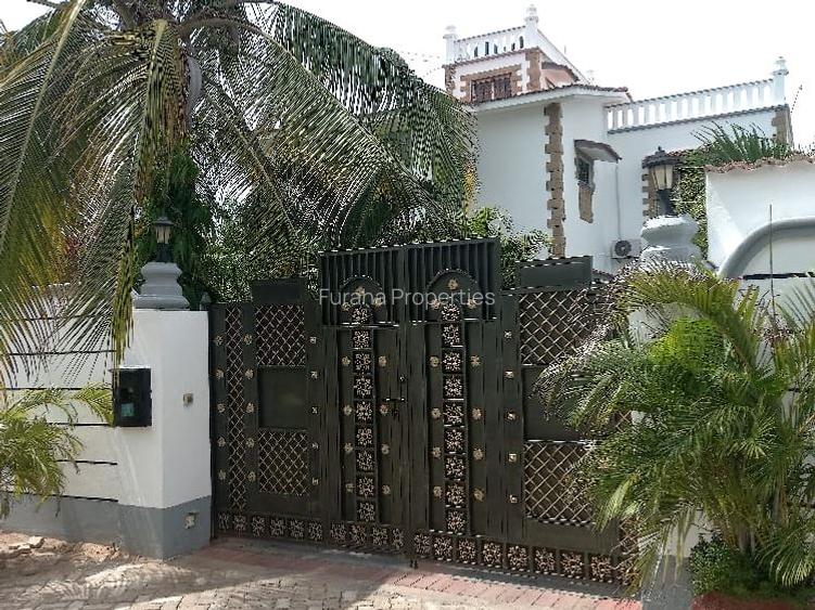 3 Bed Townhouse with En Suite in Shanzu