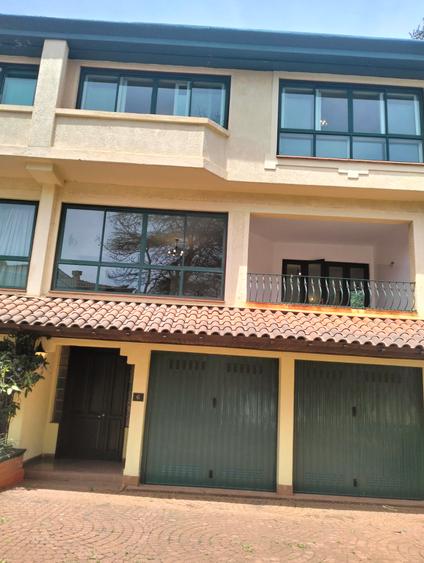 4 Bed Townhouse with En Suite in Westlands Area 4 Bed Townhouse with En Suite in Westlands Area