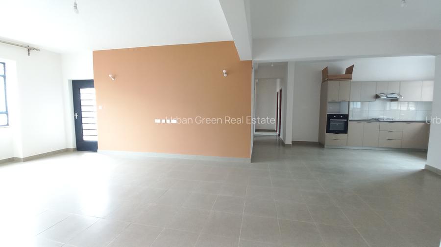 3 Bed Apartment with En Suite at National Park