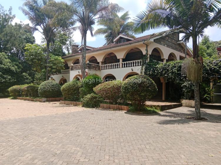 6 Bed House with Swimming Pool at Kerarapon Road