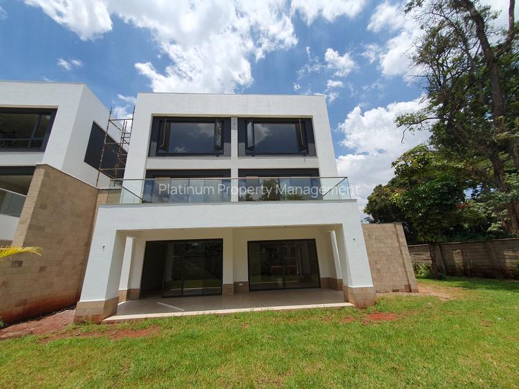 4 Bed Townhouse with En Suite in Kyuna