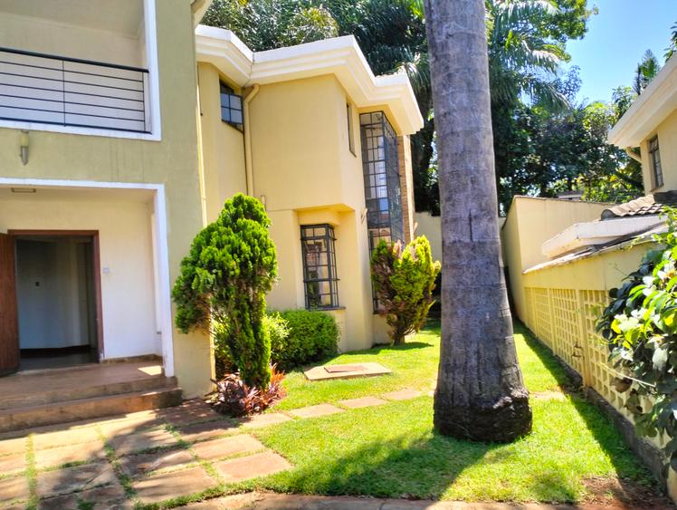 5 Bed Townhouse with En Suite in Lavington, Lavington