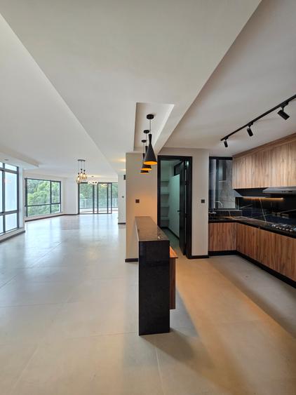 2 Bed Apartment with En Suite at Off Peponi Road - Vista 5