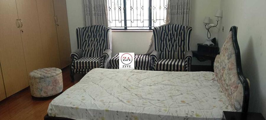 3 Bed Townhouse with En Suite at Lavington - Mehr