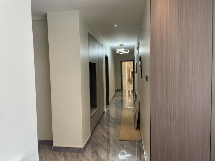 4 Bed Apartment with En Suite at Parklands - Bild 3