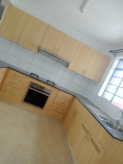 3 Bed Apartment in Tatu City - Aanzicht 5