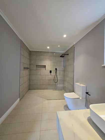 Serviced 3 Bed Apartment with En Suite in Runda – pohled 2
