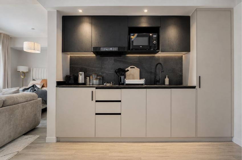 Furnished Studio Apartment with Swimming Pool in Upper Hill - Więcej