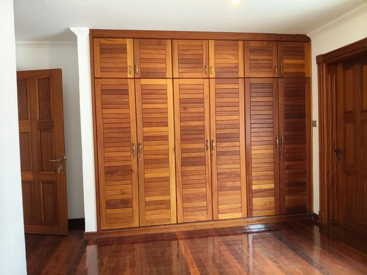 4 Bed Townhouse with En Suite at Peponi Road – pohled 6