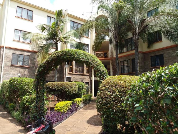 3 Bed Apartment with Parking in Dennis Pritt - Bild 2