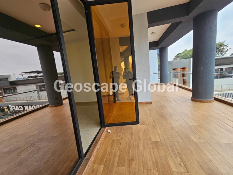 4 Bed Apartment with En Suite in Spring Valley - Widok 3