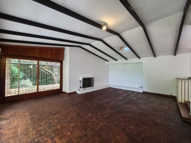 4 Bed House with En Suite at Off Peponi Rd - Widok 3