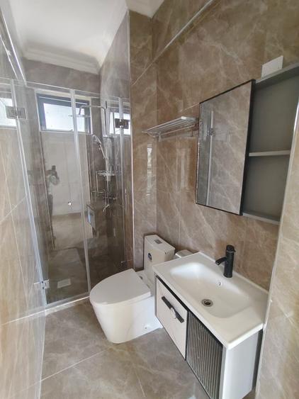 2 Bed Apartment with Gym in Kilimani - Widok 2