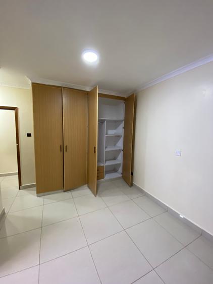 Serviced 3 Bed Apartment with En Suite in Ruaka - Więcej