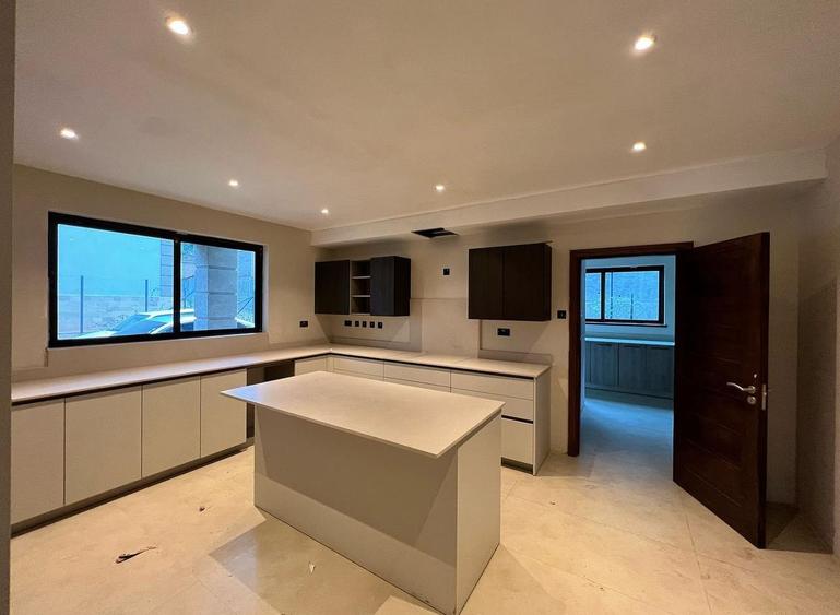 5 Bed Townhouse with En Suite in Kitisuru - Bild 6