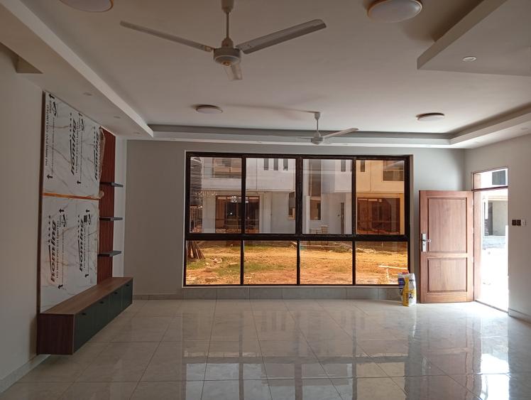 4 Bed Townhouse with Swimming Pool at Kikambala - Vista 4