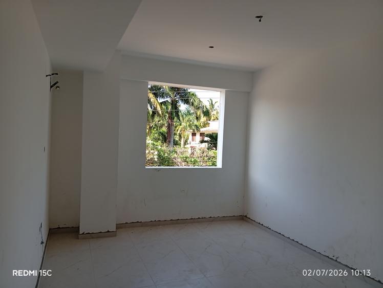3 Bed Apartment with En Suite at Moyne Drive - Więcej