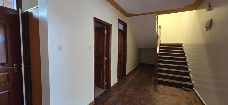 4 Bed Townhouse with En Suite at Amboseli Road - Ansicht 6