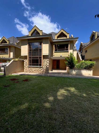 5 Bed Townhouse with En Suite at Convent Drive - Bild 3