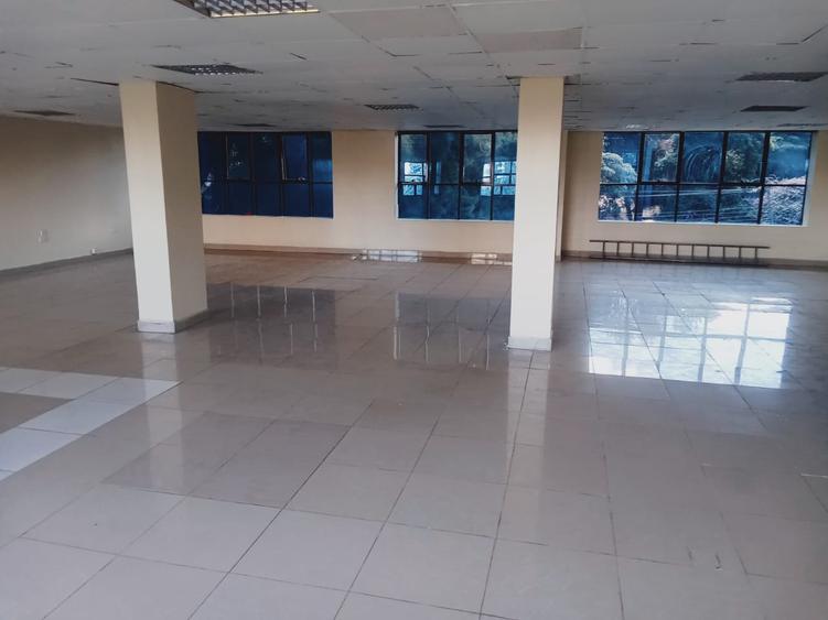 Office with Backup Generator in Kilimani - Aanzicht 3