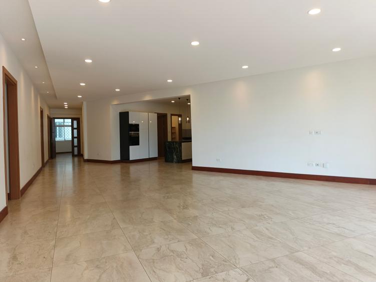 4 Bed Apartment with En Suite in Parklands - Bild 6