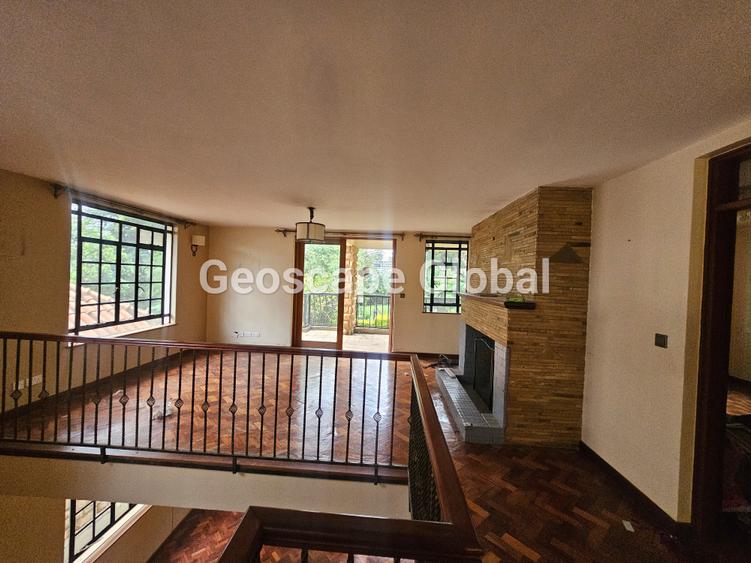 5 Bed Townhouse with En Suite in Lavington - Ansicht 6