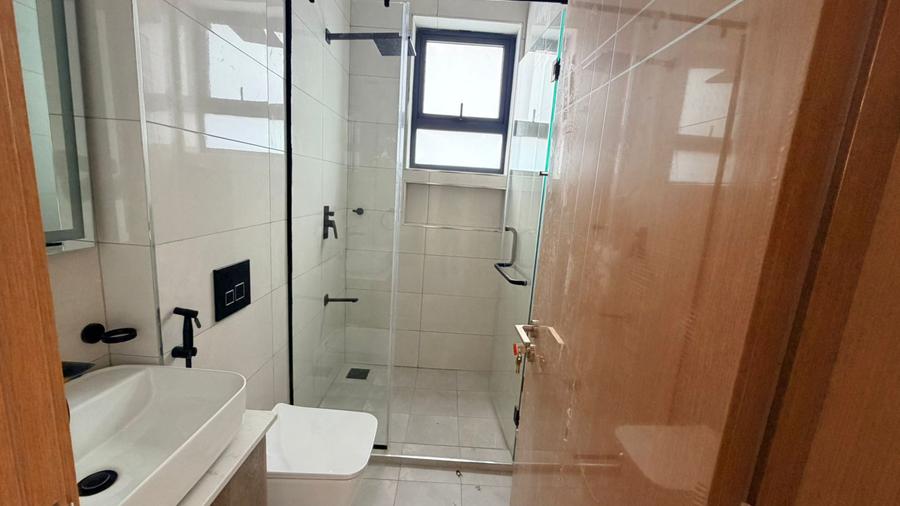 3 Bed Apartment with En Suite at Brookside – pohled 6