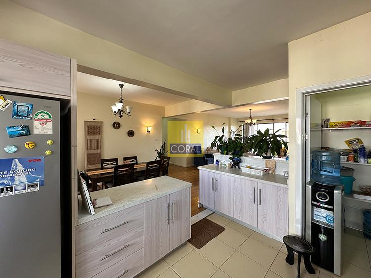 3 Bed Apartment in Brookside - Mehr