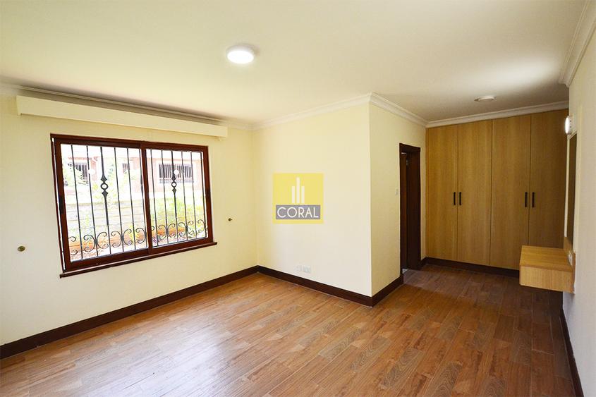 5 Bed Townhouse in Lower Kabete - Widok 6