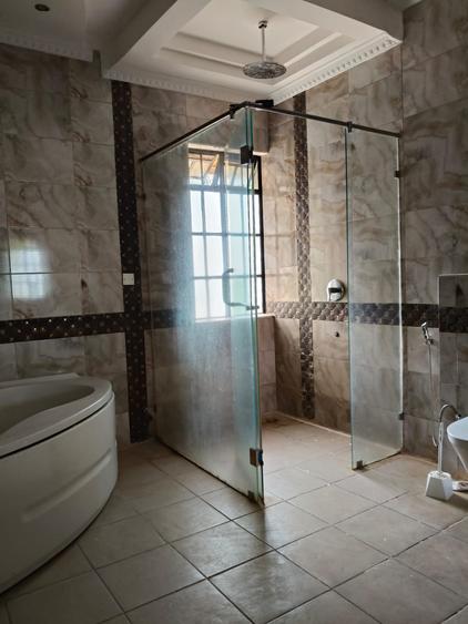 6 Bed House with En Suite at Magadi Road - Ansicht 6