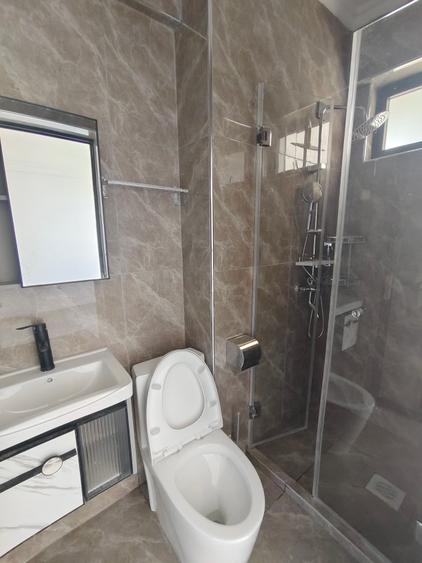 2 Bed Apartment with Gym in Kilimani - Więcej