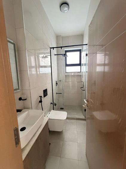 2 Bed Apartment with Gym in Brookside - Więcej