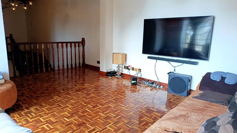 5 Bed Villa with En Suite in Lavington - Więcej
