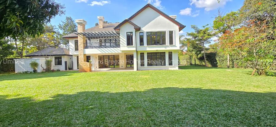 5 Bed House with En Suite in Runda