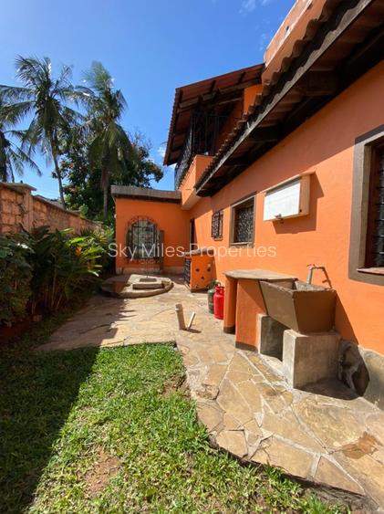 6 Bed Villa with En Suite at Posta Mtwapa