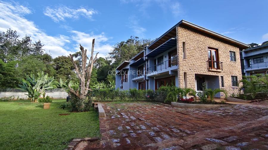 2 Bed Villa with En Suite at Kyuna