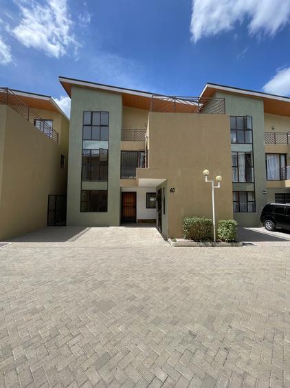 5 Bed Townhouse with En Suite in Syokimau