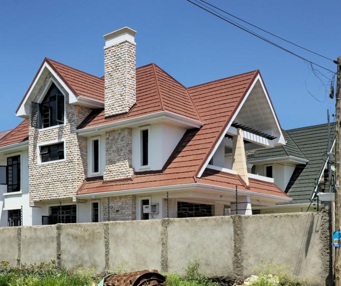 4 Bed Townhouse with En Suite at Northern Bypass