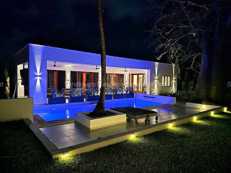 4 Bed Villa with En Suite in Diani