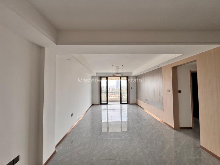 3 Bed Apartment with En Suite in Riverside