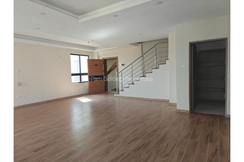 5 Bed Apartment with En Suite in Parklands